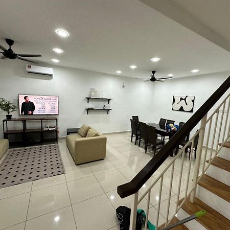 P12 Homestay Putrajaya Exterior photo